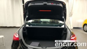 Mercedes-Benz C-Class C200 Avantgarde 2025 года из Южной Кореи