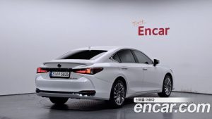 Lexus ES Luxury Plus 2023 года из Южной Кореи