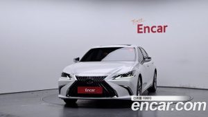 Lexus ES Luxury Plus 2023 года из Южной Кореи