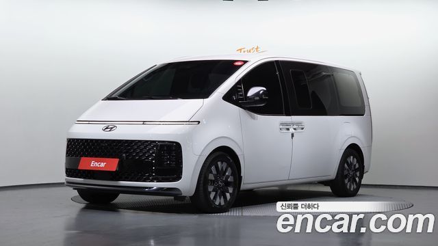 Hyundai Staria Lounge 9-Seater 2024 года из Кореи