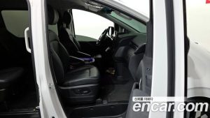 Hyundai Staria Lounge 9-Seater 2024 года из Южной Кореи