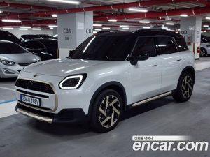 Mini Countryman ALL4 Favoured 2025 года из Южной Кореи
