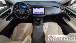 Mercedes-Benz E-Class E200 Avantgarde 2024 года из Южной Кореи