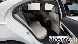 Mercedes-Benz E-Class E200 Avantgarde 2024 года из Южной Кореи