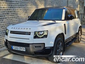 Land Rover Defender 110 P300 X- SE 2023 года из Южной Кореи
