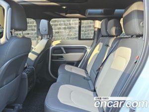 Land Rover Defender 110 P300 X- SE 2023 года из Южной Кореи