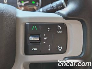 Land Rover Defender 110 P300 X- SE 2023 года из Южной Кореи