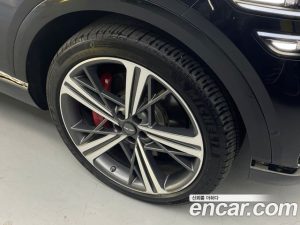 Genesis GV80 3.5T e-S/C Бензин AWD 2024 года из Южной Кореи