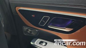Mercedes-Benz GLC-Class GLC300 4MATIC AMG Line 2024 года из Южной Кореи