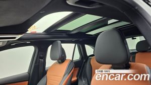 Mercedes-Benz GLC-Class GLC300 4MATIC AMG Line 2024 года из Южной Кореи