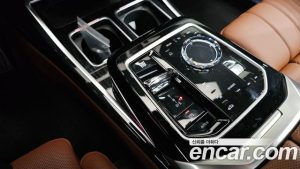 BMW 7-Series 740i xDrive M Sport 2025 года из Южной Кореи