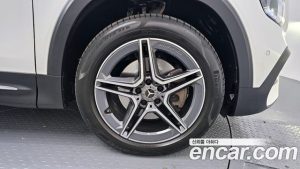 Mercedes-Benz GLB-Class GLB250 4MATIC 2023 года из Южной Кореи