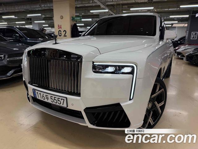 Rolls-Royce Cullinan 6.7 V12 Black Badge 2022 года из Кореи