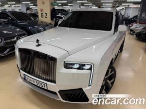 Rolls-Royce Cullinan 6.7 V12 Black Badge 2022 года из Южной Кореи