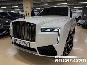 Rolls-Royce Cullinan 6.7 V12 Black Badge 2022 года из Южной Кореи