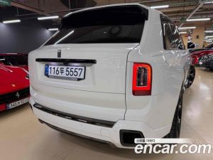 Rolls-Royce Cullinan 6.7 V12 Black Badge 2022 года из Южной Кореи