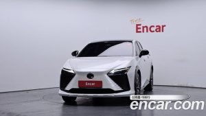 Lexus RZ Luxury 2023 года из Южной Кореи