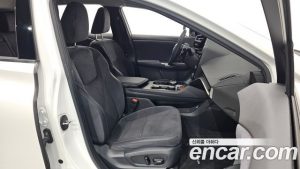 Lexus RZ Luxury 2023 года из Южной Кореи