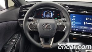 Lexus RZ Luxury 2023 года из Южной Кореи