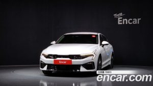 Kia K5 Prestige 2024 года из Южной Кореи