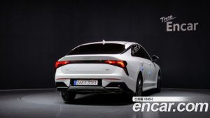 Kia K5 Prestige 2024 года из Южной Кореи