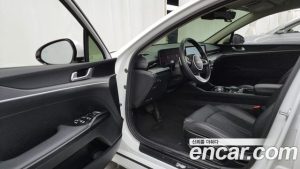 Kia K5 Prestige 2024 года из Южной Кореи