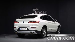 BMW X4 xDrive20i xLine 2023 года из Южной Кореи