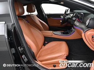 Mercedes-Benz CLS-Class CLS300d 4MATIC 2023 года из Южной Кореи