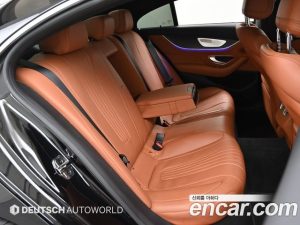 Mercedes-Benz CLS-Class CLS300d 4MATIC 2023 года из Южной Кореи