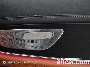 Mercedes-Benz CLS-Class CLS300d 4MATIC 2023 года из Южной Кореи