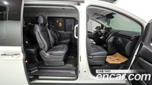 Hyundai Staria Lounge 9-Seater 2024 года из Южной Кореи