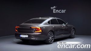 Volvo S90 B5 ULTIMATE Bright 2023 года из Южной Кореи