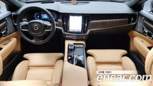 Volvo S90 B5 ULTIMATE Bright 2023 года из Южной Кореи