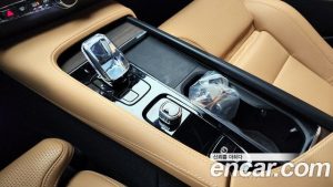Volvo S90 B5 ULTIMATE Bright 2023 года из Южной Кореи