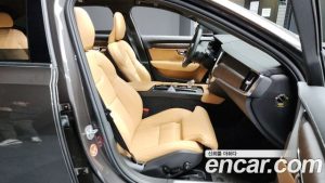 Volvo S90 B5 ULTIMATE Bright 2023 года из Южной Кореи