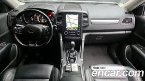 Renault-KoreaSamsung QM6 2.0 GDe LE Signature 2WD 2023 года из Южной Кореи