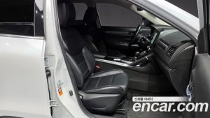 Renault-KoreaSamsung QM6 2.0 GDe LE Signature 2WD 2023 года из Южной Кореи