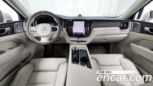Volvo XC60 B5 ULTIMATE Bright 2024 года из Южной Кореи