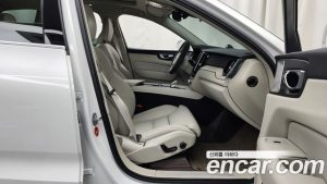 Volvo XC60 B5 ULTIMATE Bright 2024 года из Южной Кореи