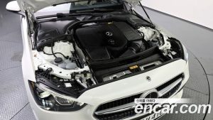 Mercedes-Benz C-Class C200 Avantgarde 2025 года из Южной Кореи