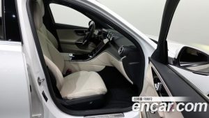 Mercedes-Benz C-Class C200 Avantgarde 2025 года из Южной Кореи