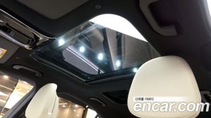 Mercedes-Benz C-Class C200 Avantgarde 2025 года из Южной Кореи