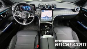 Mercedes-Benz C-Class C200 Avantgarde 2025 года из Южной Кореи