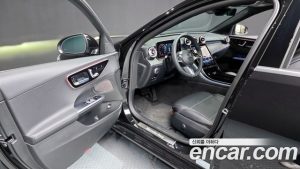 Mercedes-Benz C-Class C200 Avantgarde 2025 года из Южной Кореи