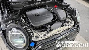 Mini Cooper JCW 2025 года из Южной Кореи