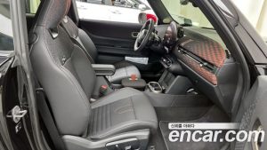 Mini Cooper JCW 2025 года из Южной Кореи