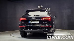 Audi Q5 45 TFSI 4WD Premium 2024 года из Южной Кореи