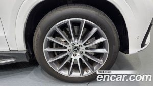 Mercedes-Benz GLE-Class GLE450 4MATIC 2025 года из Южной Кореи