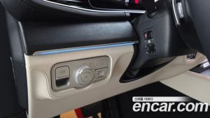 Mercedes-Benz GLE-Class GLE450 4MATIC 2025 года из Южной Кореи