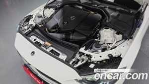 Mercedes-Benz C-Class C200 AMG Line 2025 года из Южной Кореи